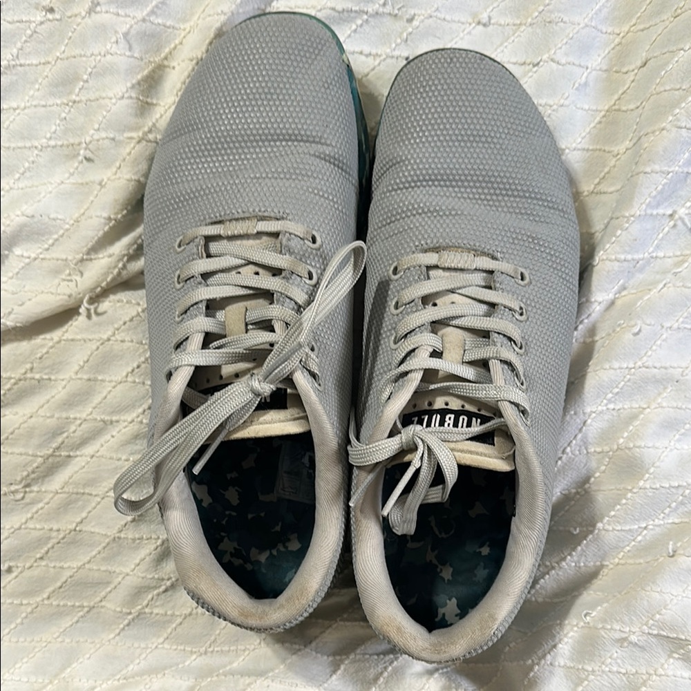 Men's Gray Athletic Shoes